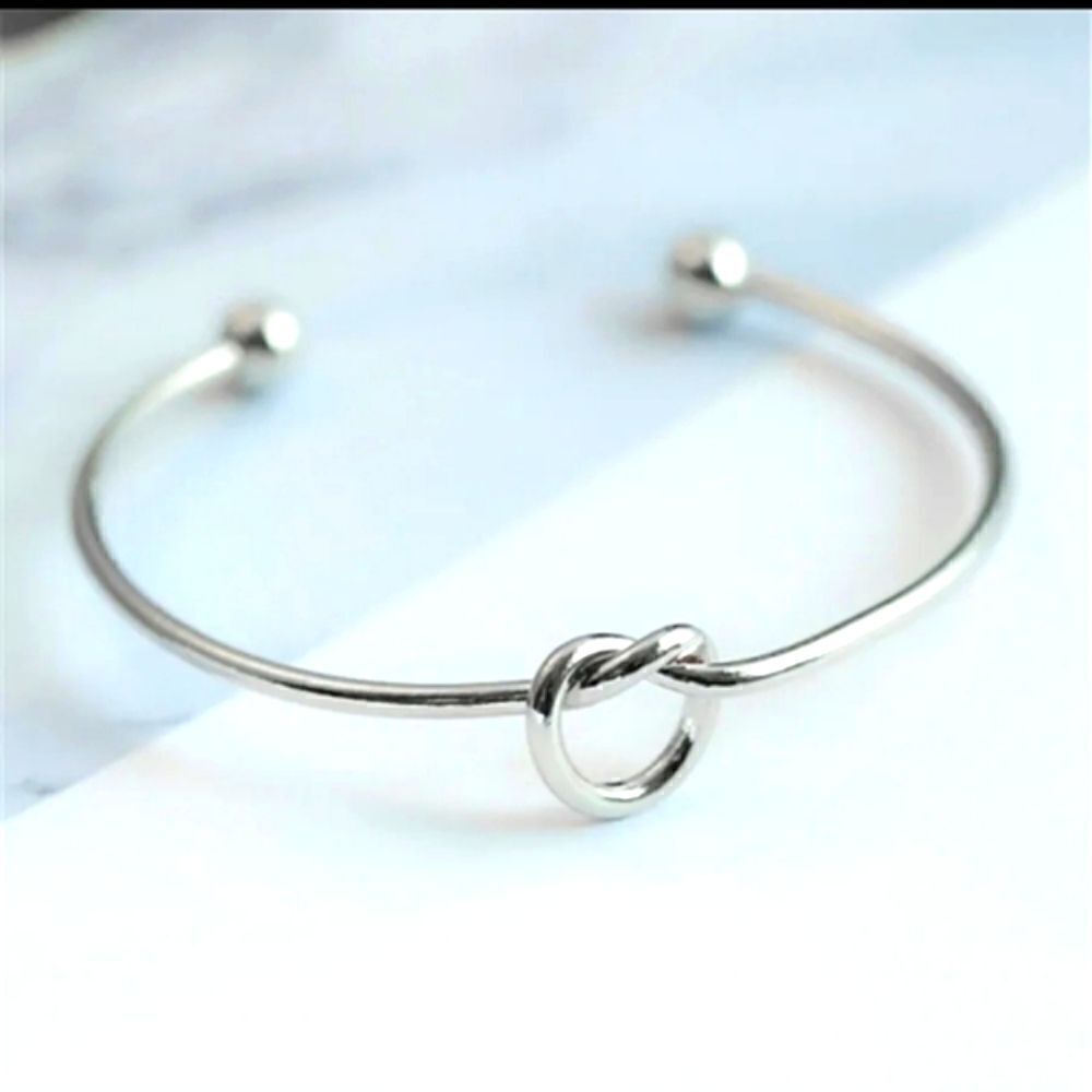 New LOVE KNOT Bangle braclet